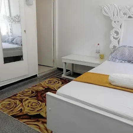Golden Nest Apartment Mombasa Exterior photo